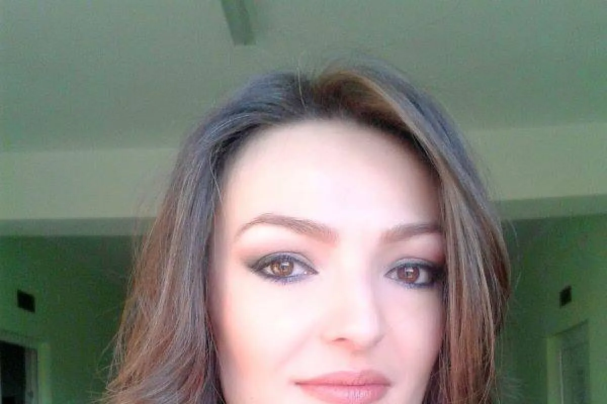 Foto - Prof. Mitrică Adina-Veronica